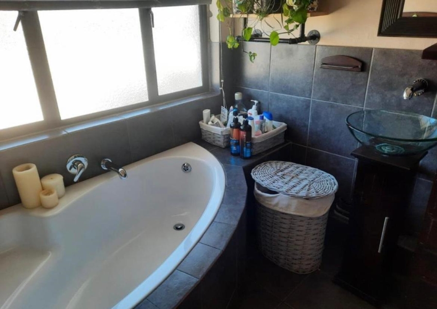 4 Bedroom Property for Sale in Bluff KwaZulu-Natal