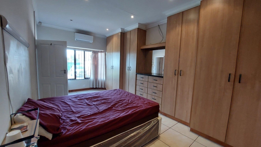 5 Bedroom Property for Sale in Shelly Beach KwaZulu-Natal