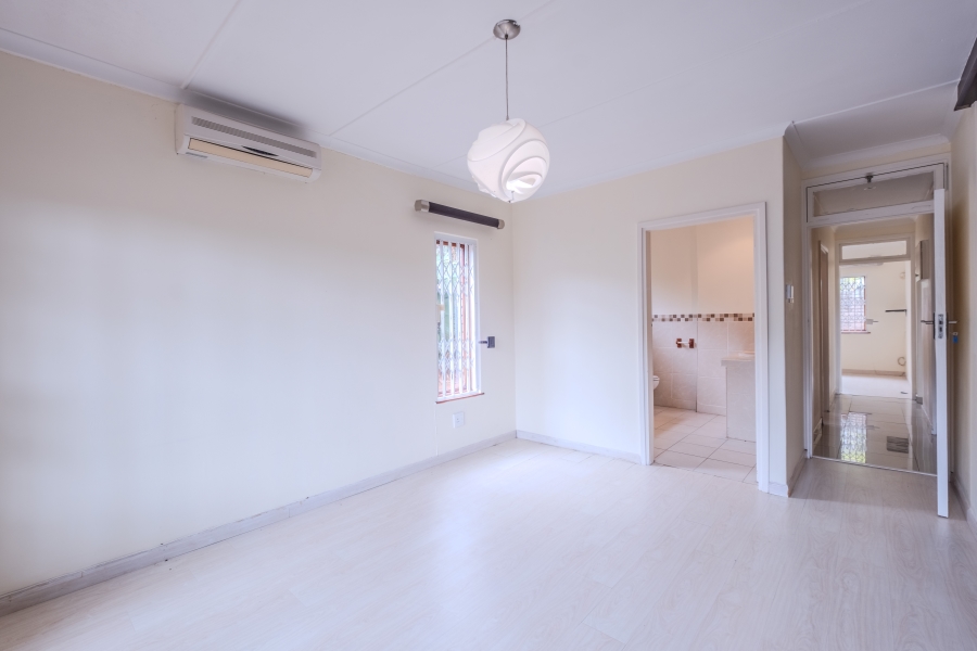 2 Bedroom Property for Sale in Umhlanga KwaZulu-Natal