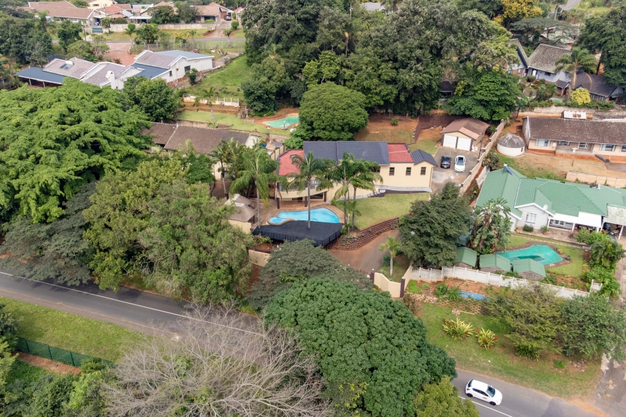 5 Bedroom Property for Sale in Amanzimtoti KwaZulu-Natal