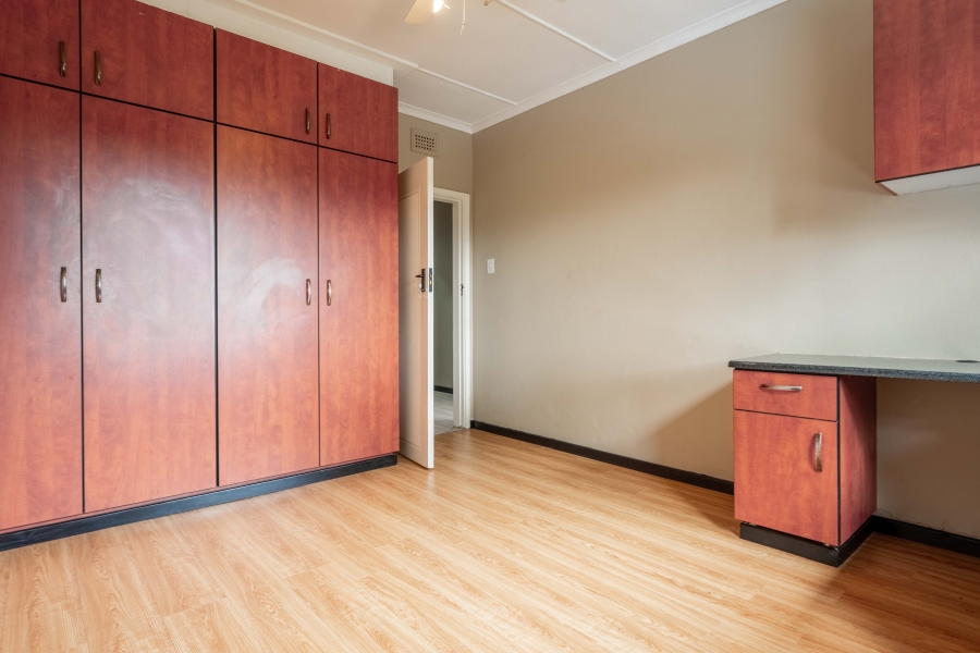 5 Bedroom Property for Sale in Amanzimtoti KwaZulu-Natal