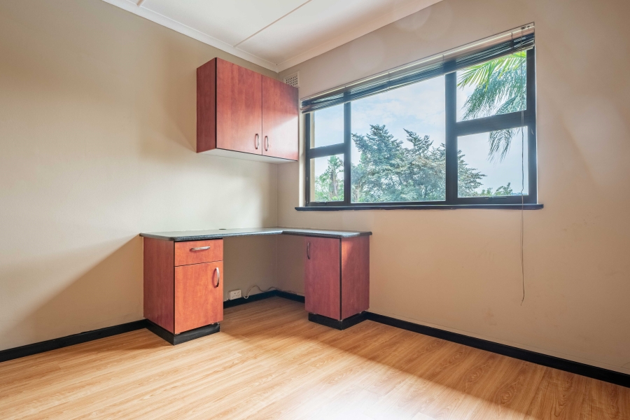 5 Bedroom Property for Sale in Amanzimtoti KwaZulu-Natal