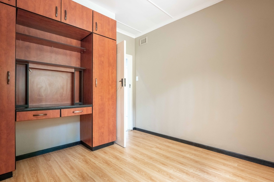 5 Bedroom Property for Sale in Amanzimtoti KwaZulu-Natal