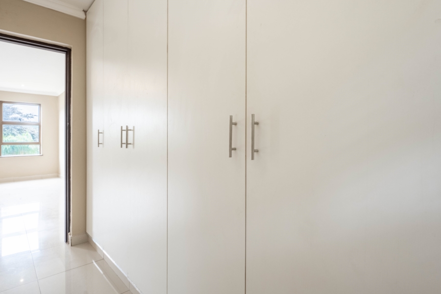 5 Bedroom Property for Sale in Amanzimtoti KwaZulu-Natal