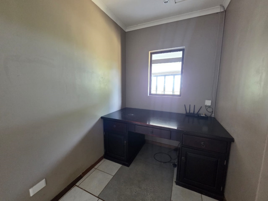 3 Bedroom Property for Sale in Ballitoville KwaZulu-Natal