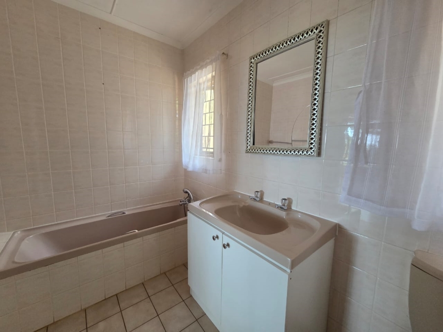 3 Bedroom Property for Sale in Ballitoville KwaZulu-Natal