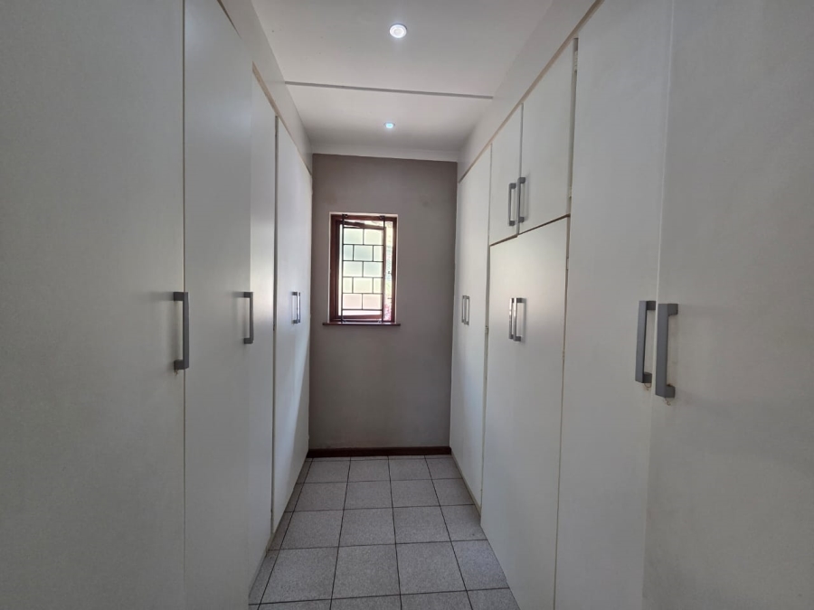 3 Bedroom Property for Sale in Ballitoville KwaZulu-Natal