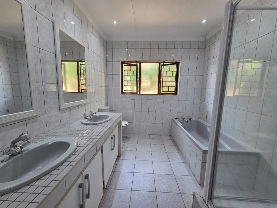 3 Bedroom Property for Sale in Ballitoville KwaZulu-Natal