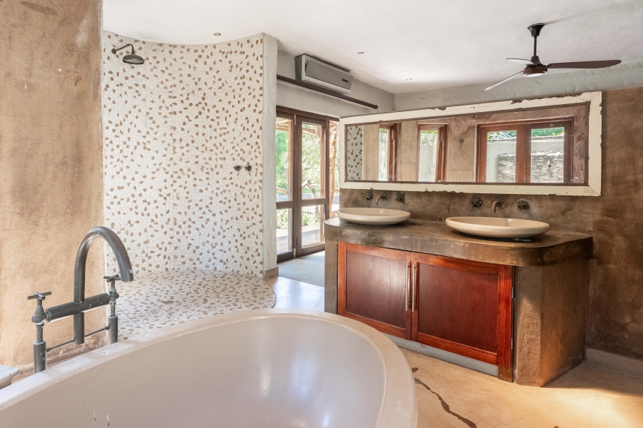 4 Bedroom Property for Sale in Clifton Park KwaZulu-Natal