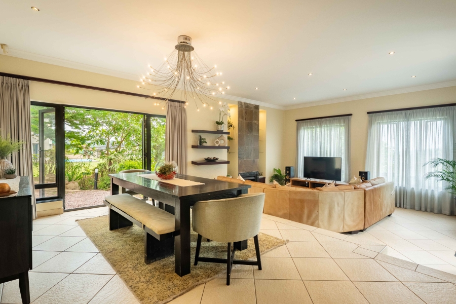 5 Bedroom Property for Sale in Kloof KwaZulu-Natal