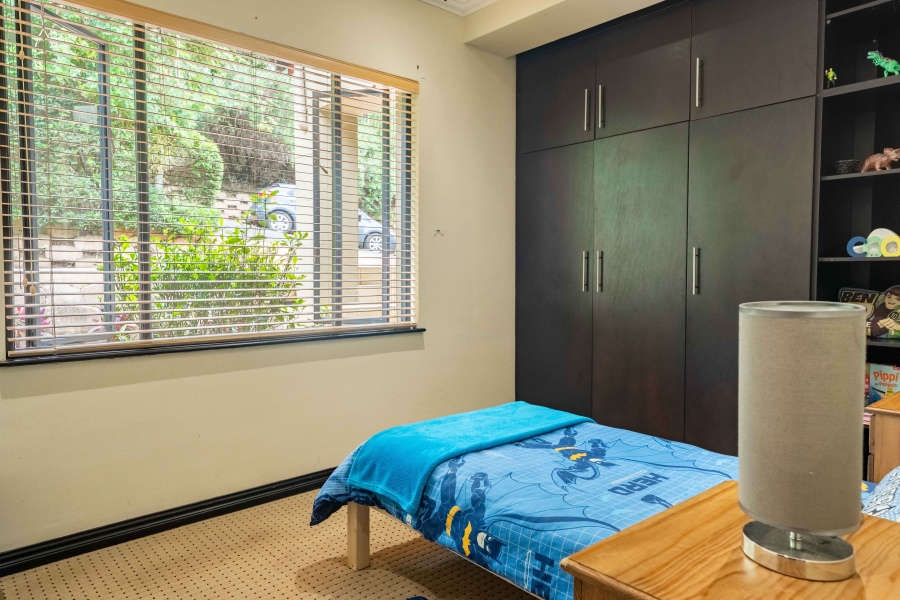 5 Bedroom Property for Sale in Kloof KwaZulu-Natal