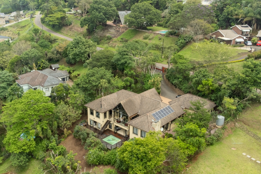 5 Bedroom Property for Sale in Kloof KwaZulu-Natal
