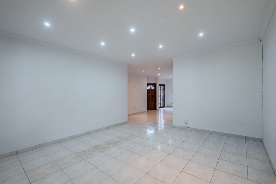 3 Bedroom Property for Sale in Glen Hills KwaZulu-Natal