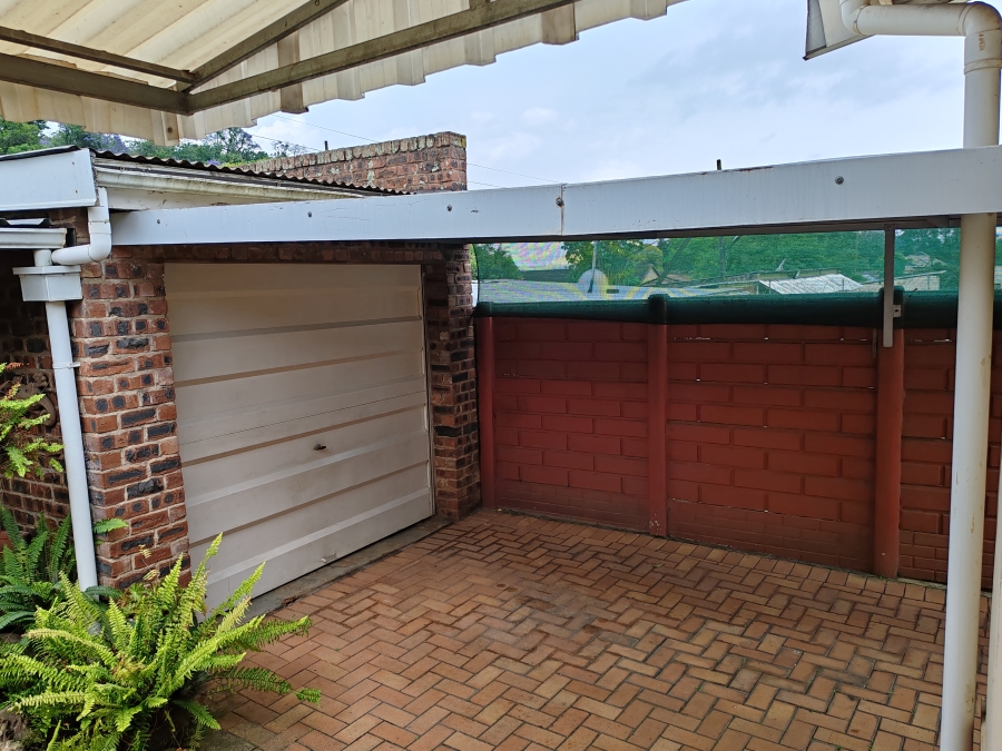 4 Bedroom Property for Sale in Prestbury KwaZulu-Natal