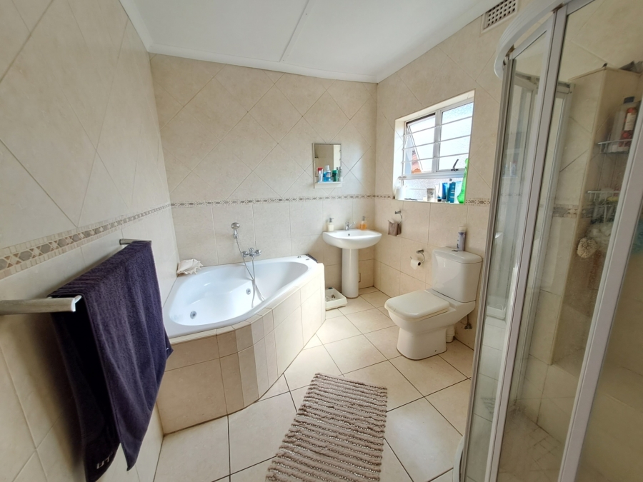 3 Bedroom Property for Sale in Bluff KwaZulu-Natal