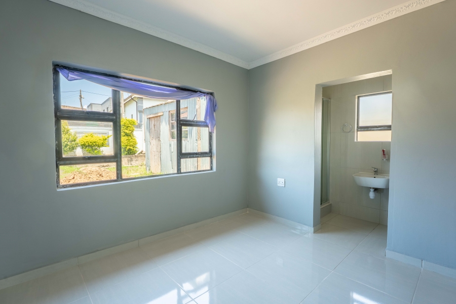 3 Bedroom Property for Sale in Lovu KwaZulu-Natal