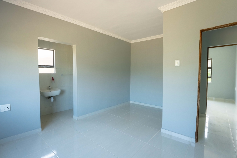 3 Bedroom Property for Sale in Lovu KwaZulu-Natal