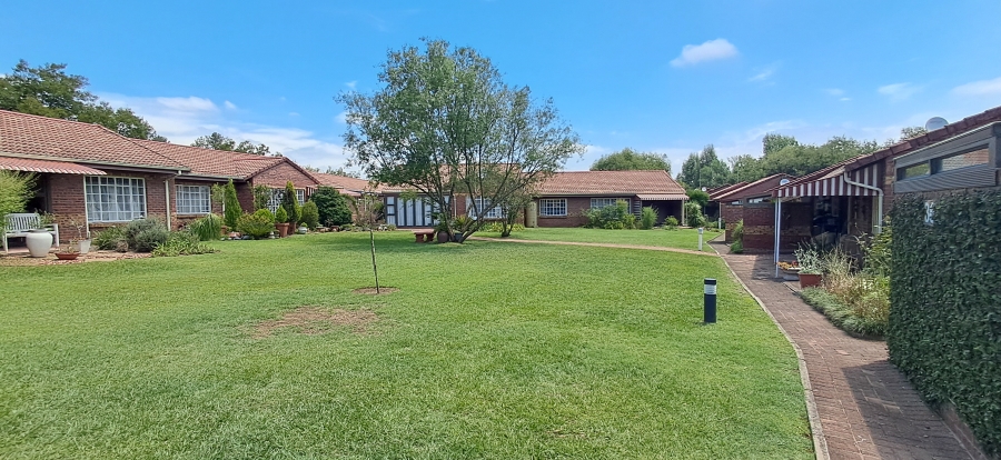 1 Bedroom Property for Sale in Newcastle KwaZulu-Natal