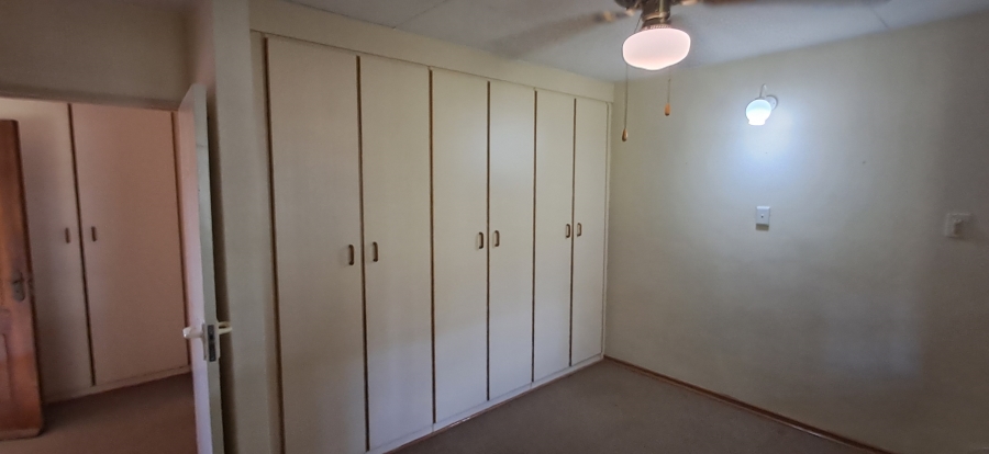 1 Bedroom Property for Sale in Newcastle KwaZulu-Natal