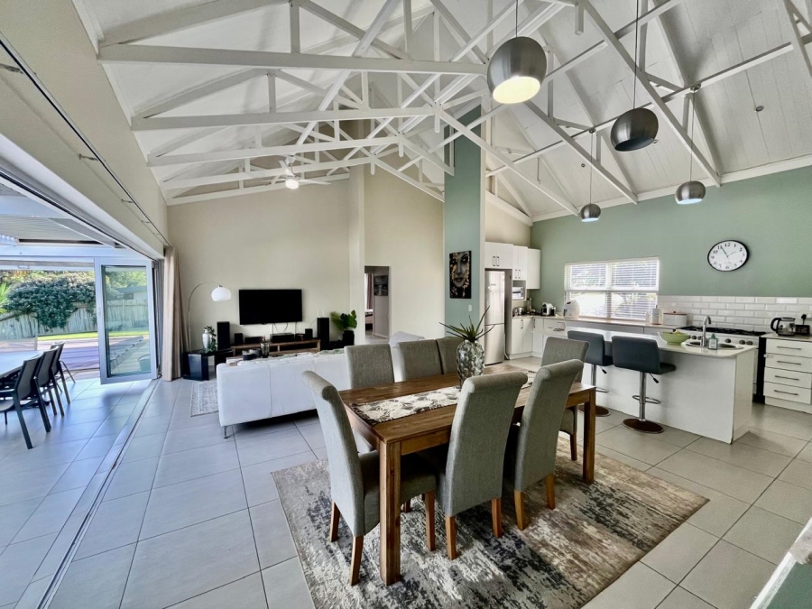 4 Bedroom Property for Sale in Salt Rock KwaZulu-Natal