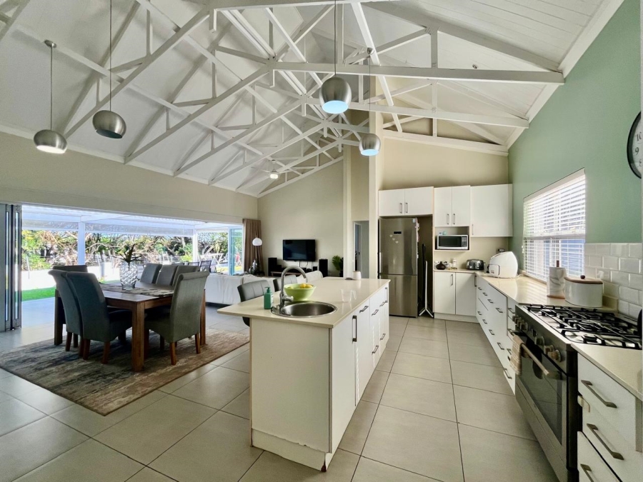 4 Bedroom Property for Sale in Salt Rock KwaZulu-Natal