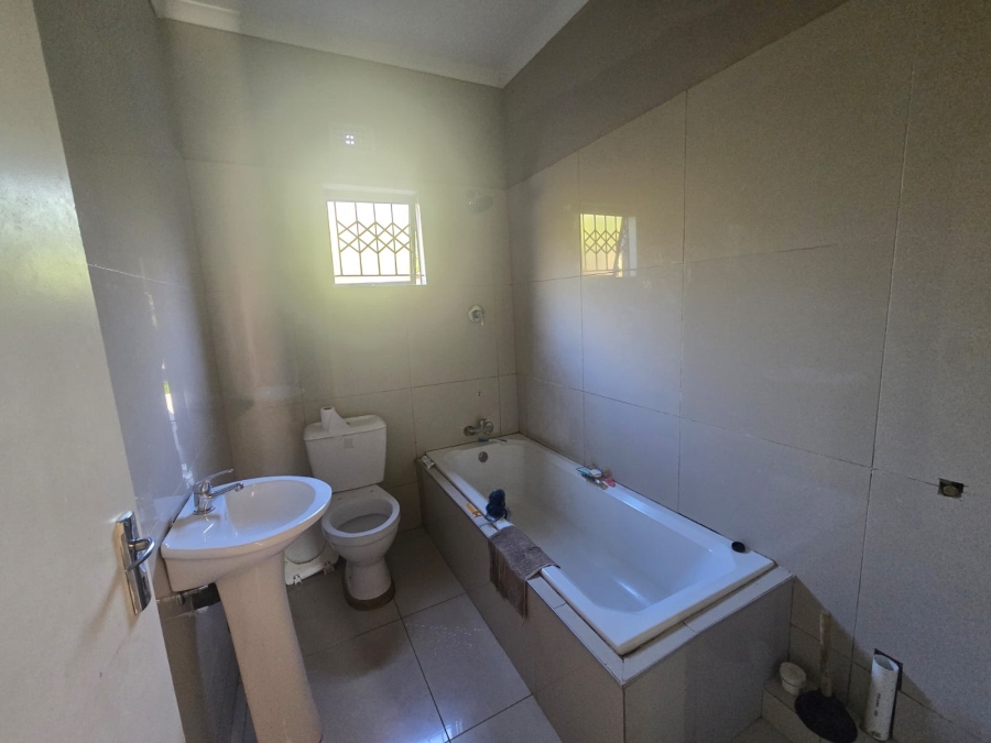 6 Bedroom Property for Sale in Eshowe KwaZulu-Natal