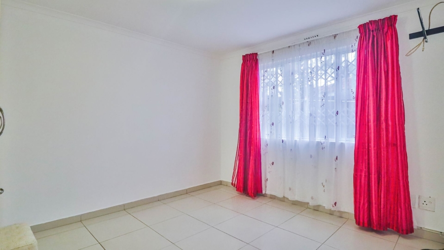 3 Bedroom Property for Sale in Grosvenor KwaZulu-Natal