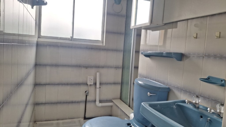 2 Bedroom Property for Sale in Amanzimtoti KwaZulu-Natal