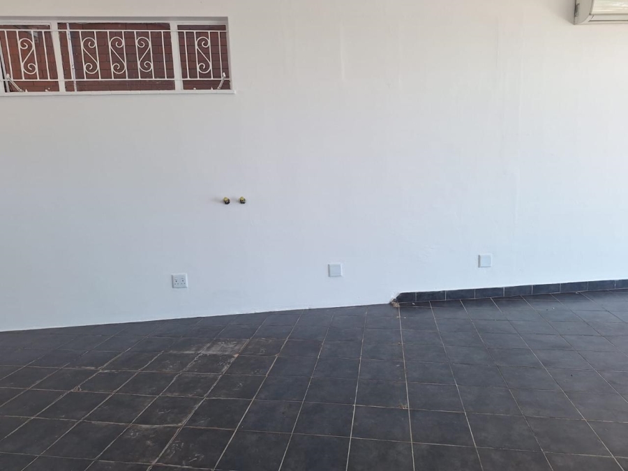 To Let commercial Property for Rent in Glen Ashley KwaZulu-Natal