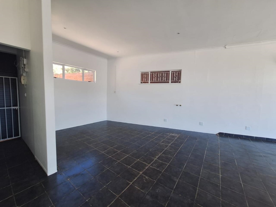To Let commercial Property for Rent in Glen Ashley KwaZulu-Natal