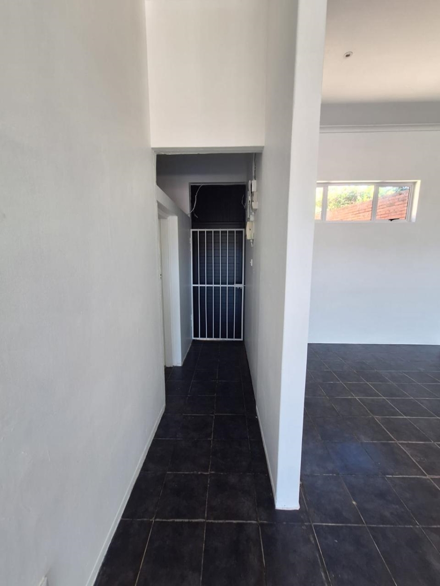 To Let commercial Property for Rent in Glen Ashley KwaZulu-Natal