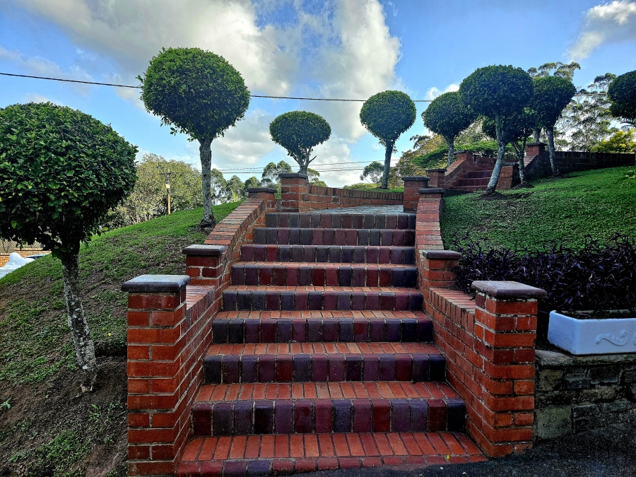 4 Bedroom Property for Sale in Cowies Hill KwaZulu-Natal