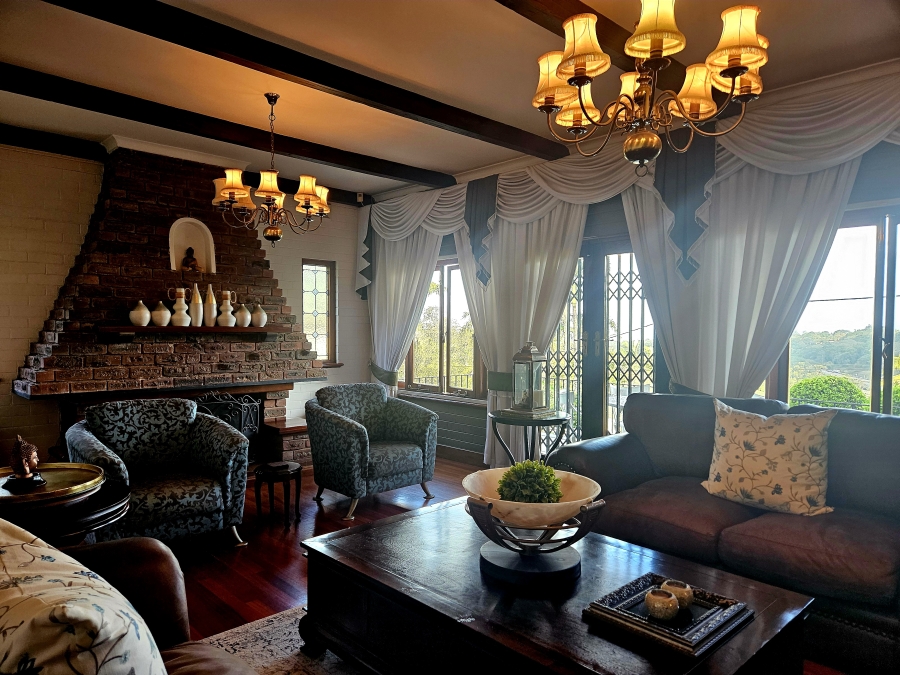 4 Bedroom Property for Sale in Cowies Hill KwaZulu-Natal