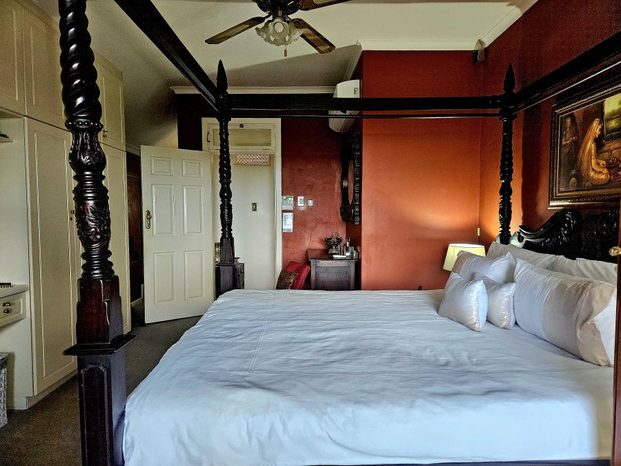 4 Bedroom Property for Sale in Cowies Hill KwaZulu-Natal