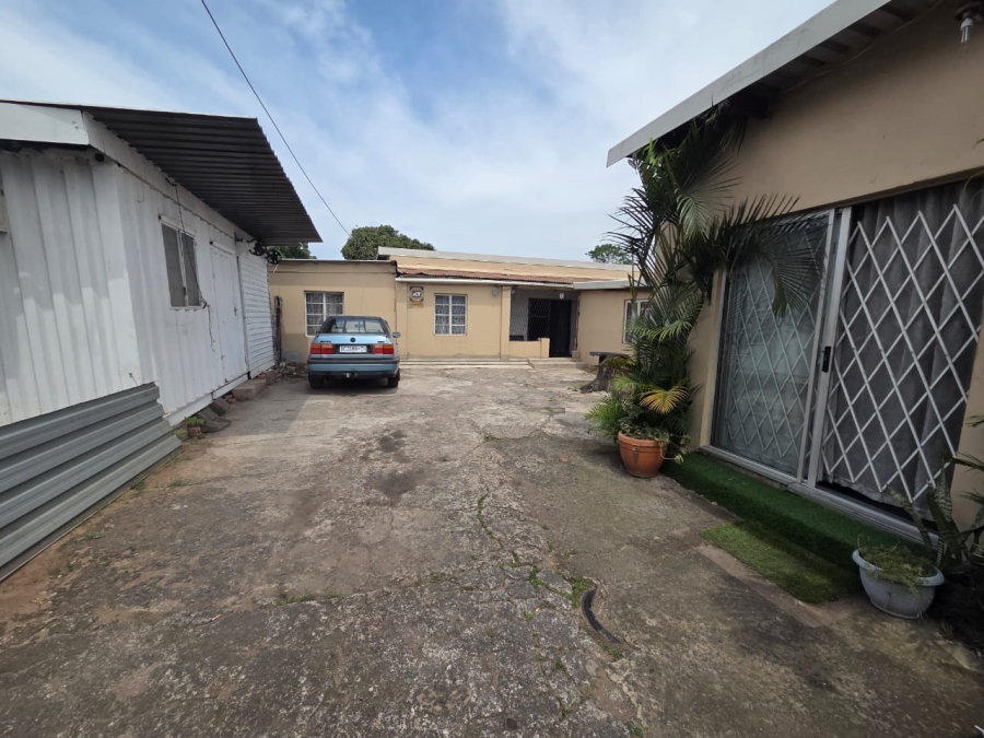 4 Bedroom Property for Sale in Clairwood KwaZulu-Natal