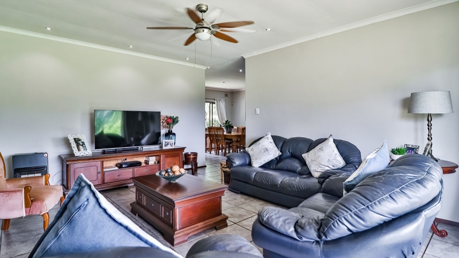 4 Bedroom Property for Sale in Epworth KwaZulu-Natal