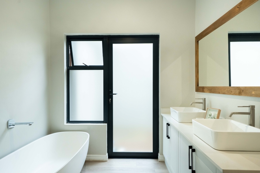 4 Bedroom Property for Sale in Cotswold Downs Estates KwaZulu-Natal