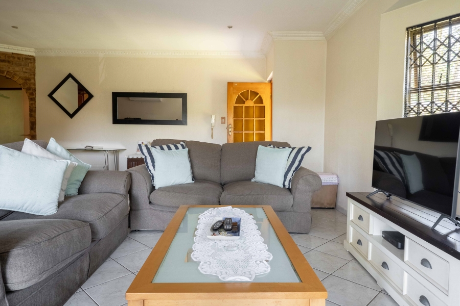3 Bedroom Property for Sale in Amanzimtoti KwaZulu-Natal