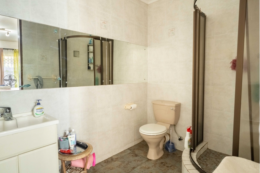 3 Bedroom Property for Sale in Amanzimtoti KwaZulu-Natal