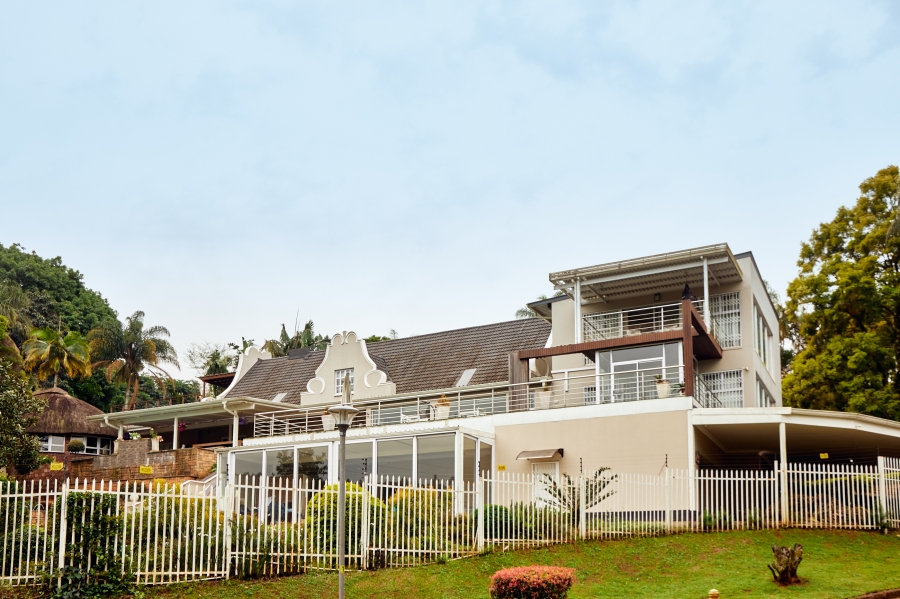 6 Bedroom Property for Sale in Chase Valley KwaZulu-Natal