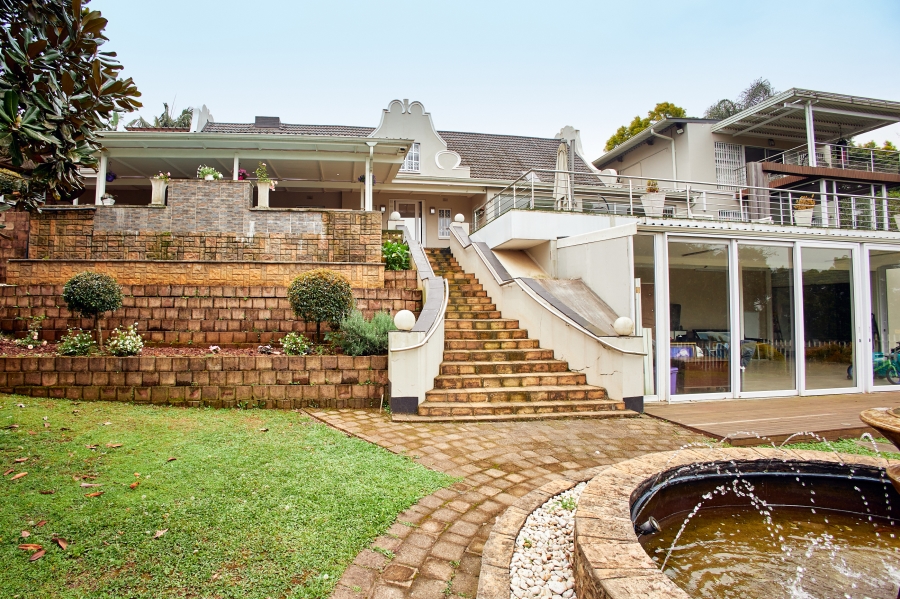6 Bedroom Property for Sale in Chase Valley KwaZulu-Natal