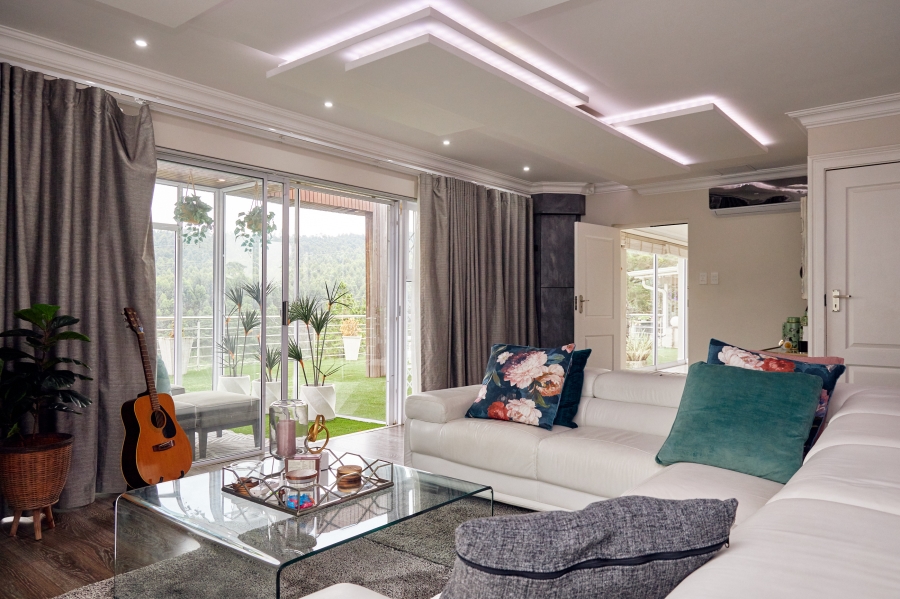 6 Bedroom Property for Sale in Chase Valley KwaZulu-Natal