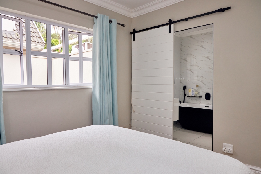 6 Bedroom Property for Sale in Chase Valley KwaZulu-Natal