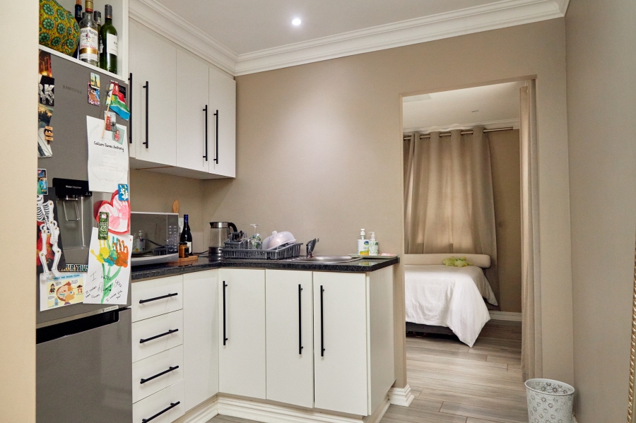 6 Bedroom Property for Sale in Chase Valley KwaZulu-Natal