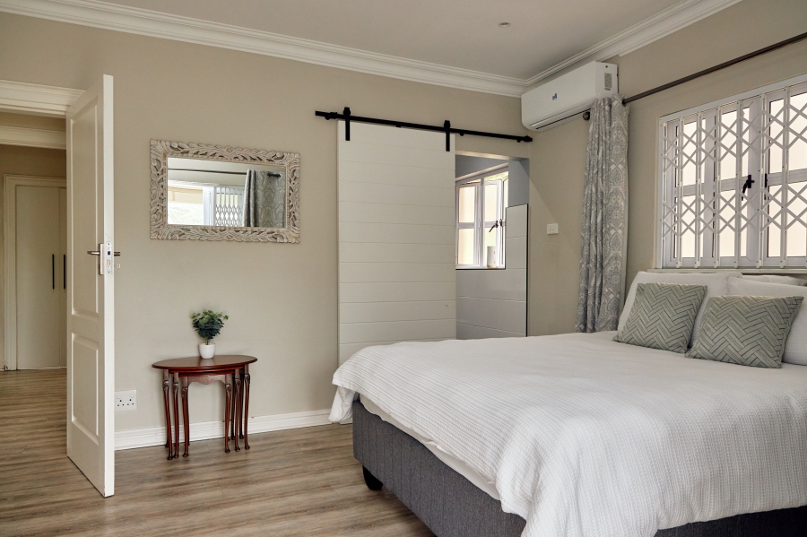 6 Bedroom Property for Sale in Chase Valley KwaZulu-Natal