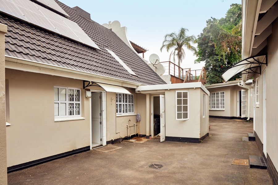 6 Bedroom Property for Sale in Chase Valley KwaZulu-Natal
