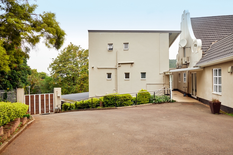 6 Bedroom Property for Sale in Chase Valley KwaZulu-Natal