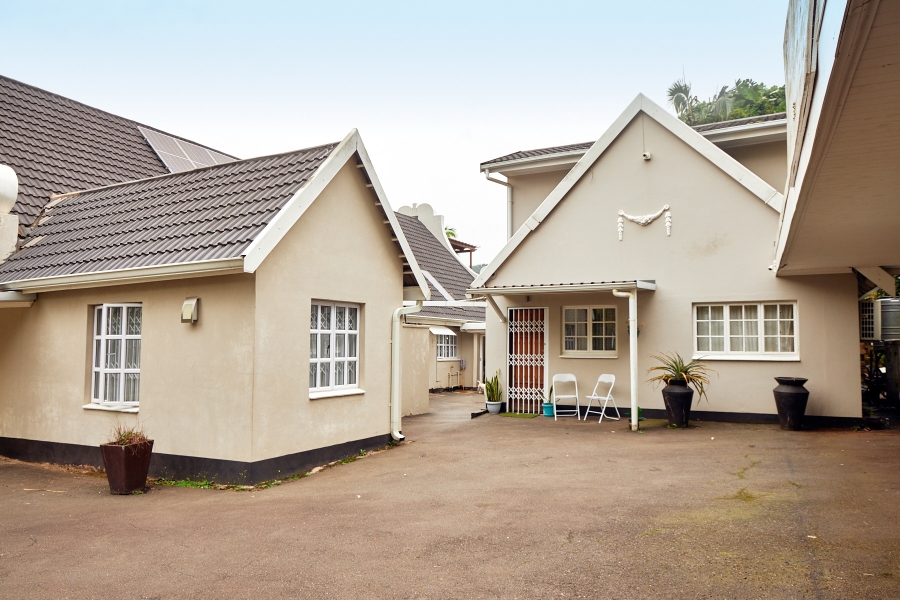 6 Bedroom Property for Sale in Chase Valley KwaZulu-Natal