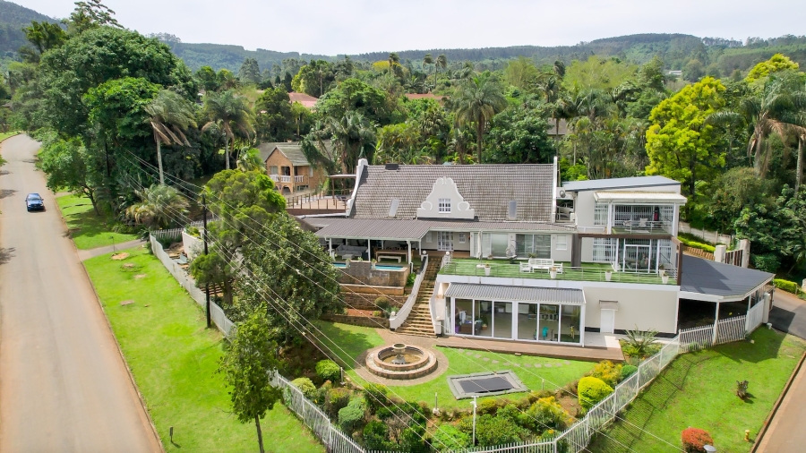 6 Bedroom Property for Sale in Chase Valley KwaZulu-Natal