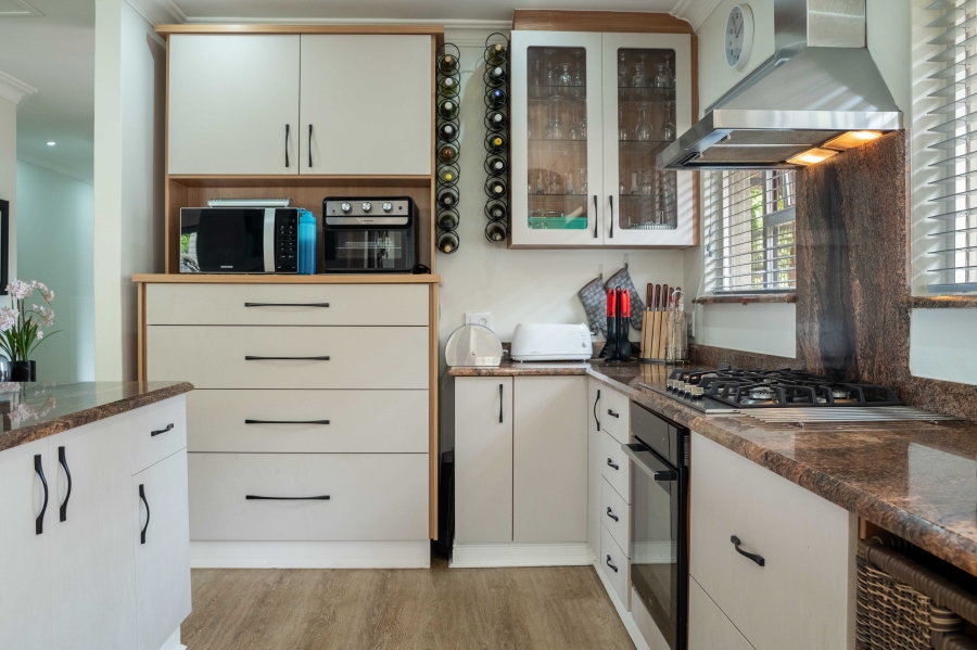 3 Bedroom Property for Sale in Kirtlington Park KwaZulu-Natal